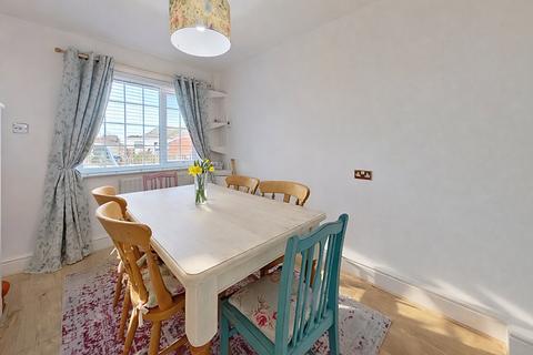 2 bedroom chalet for sale, The Grove, Herne Bay, CT6 7QD
