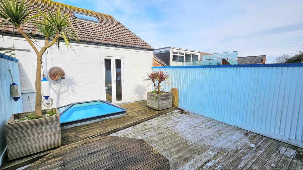 Roof Terrace 3