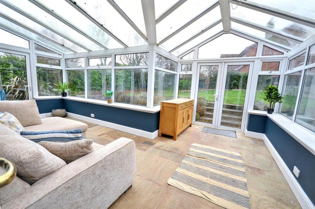 Conservatory / Garden Room