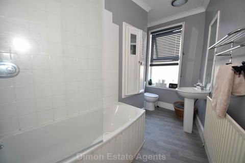 2 bedroom end of terrace house for sale, St Thomas`s Road, Hardway