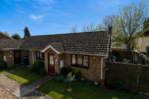 2 bedroom semi-detached bungalow for sale, Bramley Close, Ashford TN25