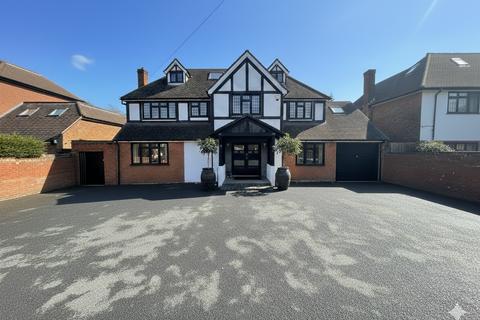 undefined, Old Bedford Road, Luton, Bedfordshire, LU2 7EH