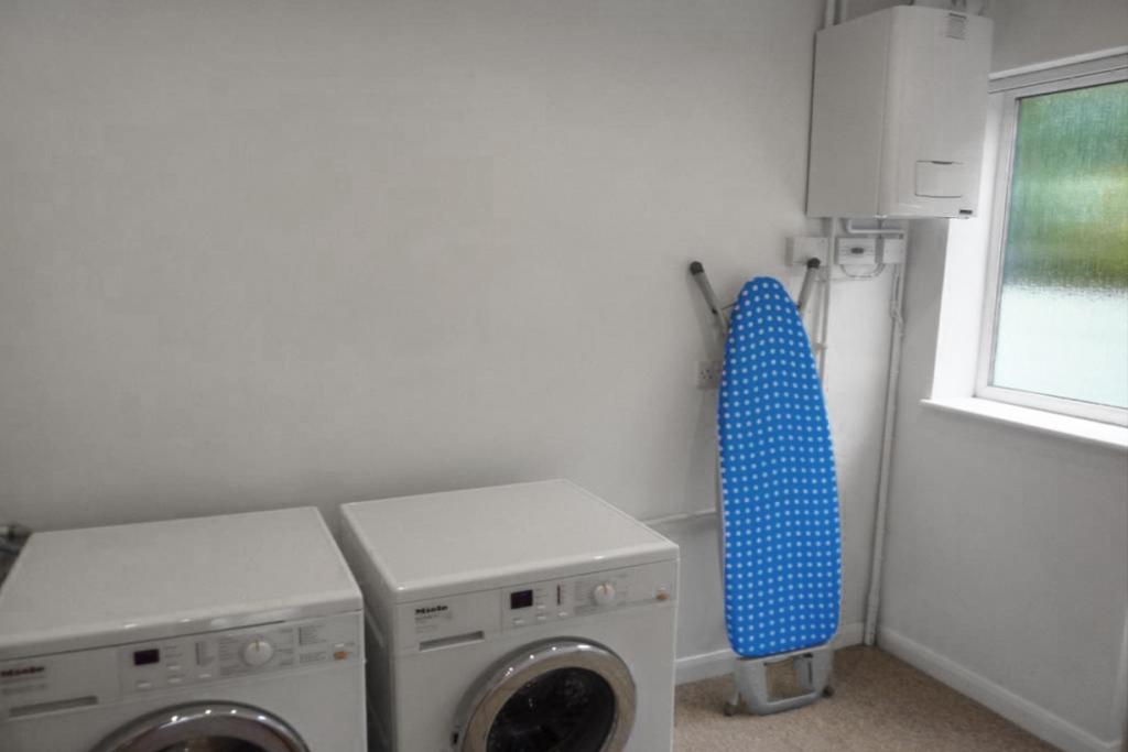 Communal Laundry Roo