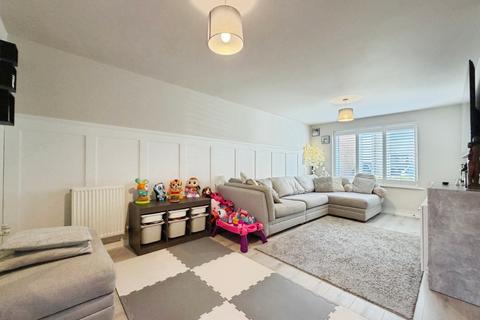 2 bedroom detached house for sale, Saddleback Close, Bridgefield
