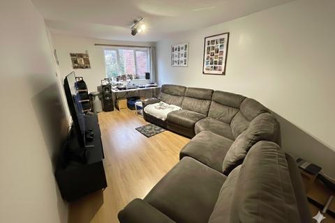 undefined, Startpoint, Downs Road, Luton, Bedfordshire, LU1 1XN