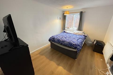 undefined, Startpoint, Downs Road, Luton, Bedfordshire, LU1 1XN