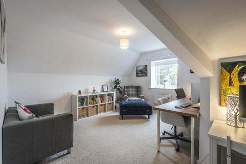 5 bedroom semi-detached house for sale, Burton Avenue, Leigh, Tonbridge
