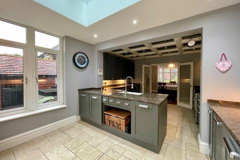 undefined, Cutenhoe Road, Luton, Bedfordshire, LU1 3NG