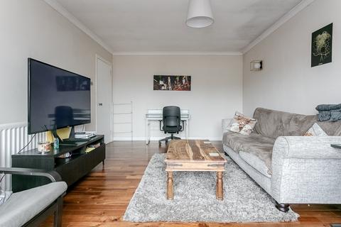 1 bedroom flat for sale, Lanark Road, Juniper Green, EH14
