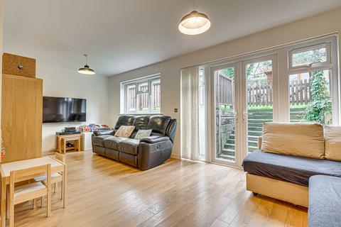 4 bedroom detached house for sale, Crescent Road, Benfleet, SS7