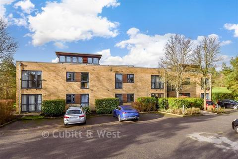 2 bedroom ground floor flat for sale, Hornbeam Road, Reigate, Surrey