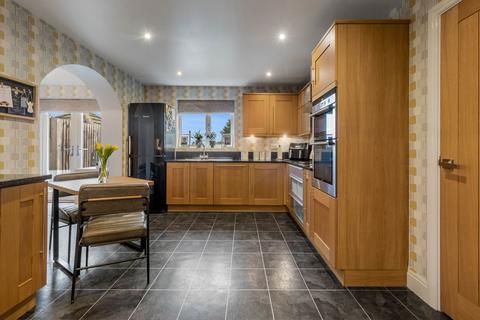 undefined, Fountain Court, Worcester WR6