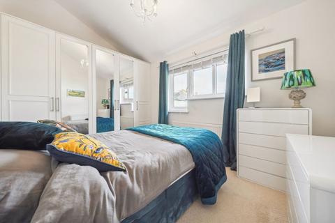 undefined, Edwin Road, Twickenham TW2