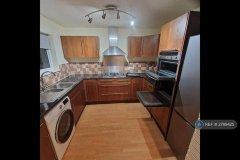 3 bedroom terraced house to rent, Warneford Close, Swindon, SN5