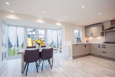 4 bedroom detached house for sale, Birkdale Rise, Hatfield Peverel CM3