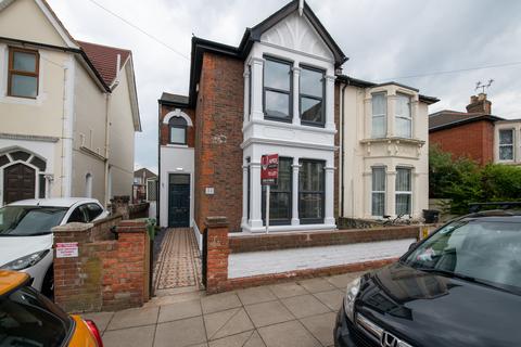 undefined, Queens Road, Portsmouth PO2