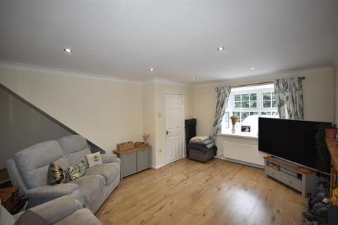 3 bedroom detached house for sale, Carrfields, Goole