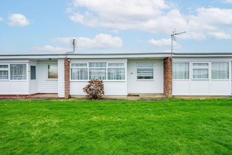 2 bedroom chalet for sale, Newport Road, Hemsby