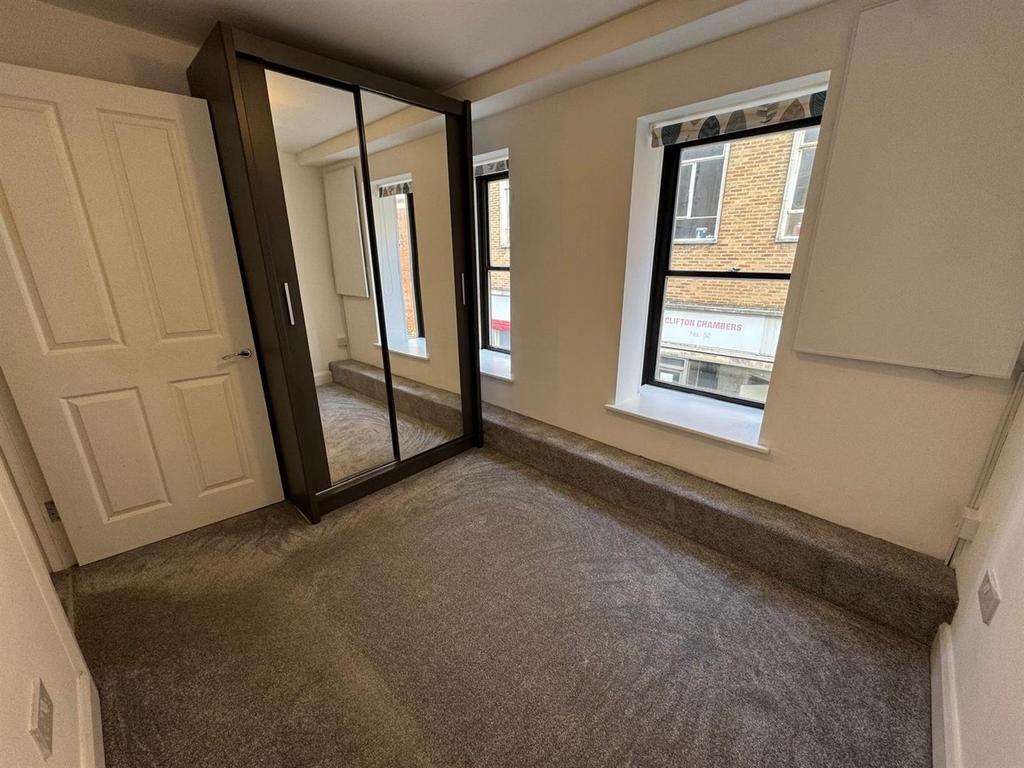 Bedroom 2.jpg