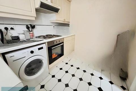 1 bedroom maisonette to rent, Ospringe Street, Faversham ME13