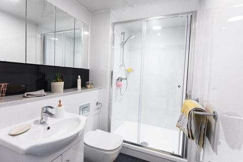 undefined, City heights, Cardiff CF24