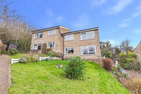 undefined, Austin Close, Coulsdon CR5