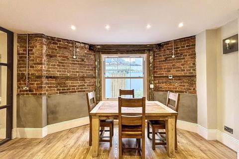 2 bedroom flat for sale, Eversfield Place, St Leonards on Sea, TN37