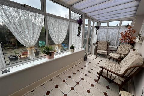 3 bedroom semi-detached bungalow for sale, Oaklands, Gilberdyke, Brough
