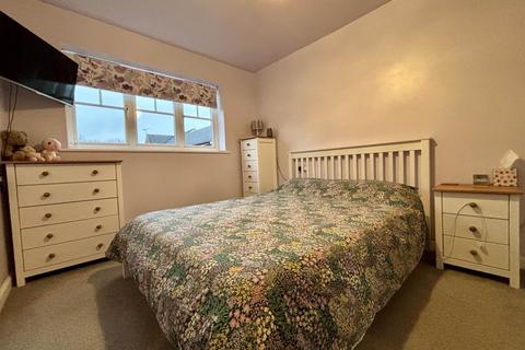 3 bedroom end of terrace house for sale, Wilde Road, Norwich NR13