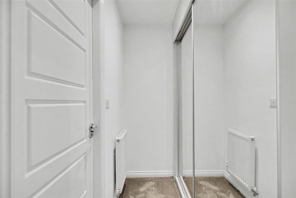 Bedroom 1 3.jpeg