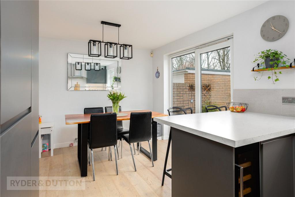 Kitchen/Dining