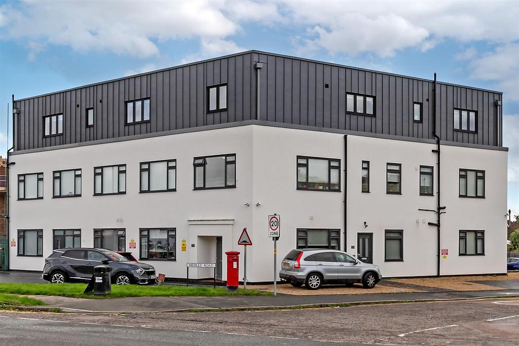 Flat10 114 Ashley Road-1.jpg