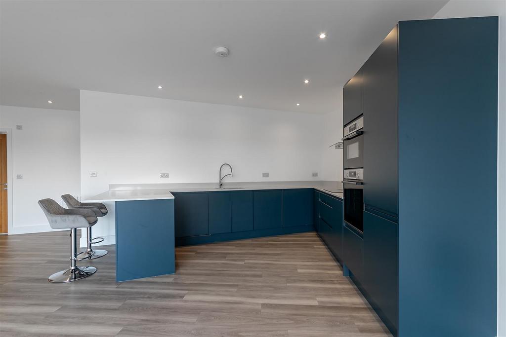 Flat10 114 Ashley Road-14.jpg