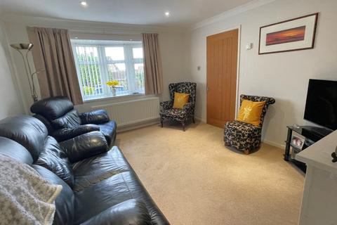 3 bedroom semi-detached house for sale, Fairview Close, Hythe