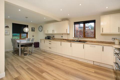 4 bedroom detached house for sale, Highgrove Park, Teignmouth, TQ14