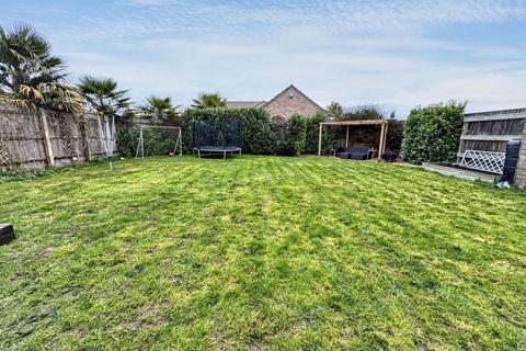 4 bedroom detached bungalow for sale, West Street, Isleham