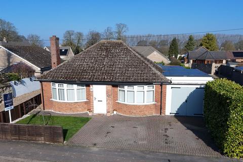 4 bedroom detached bungalow for sale, West Street, Isleham