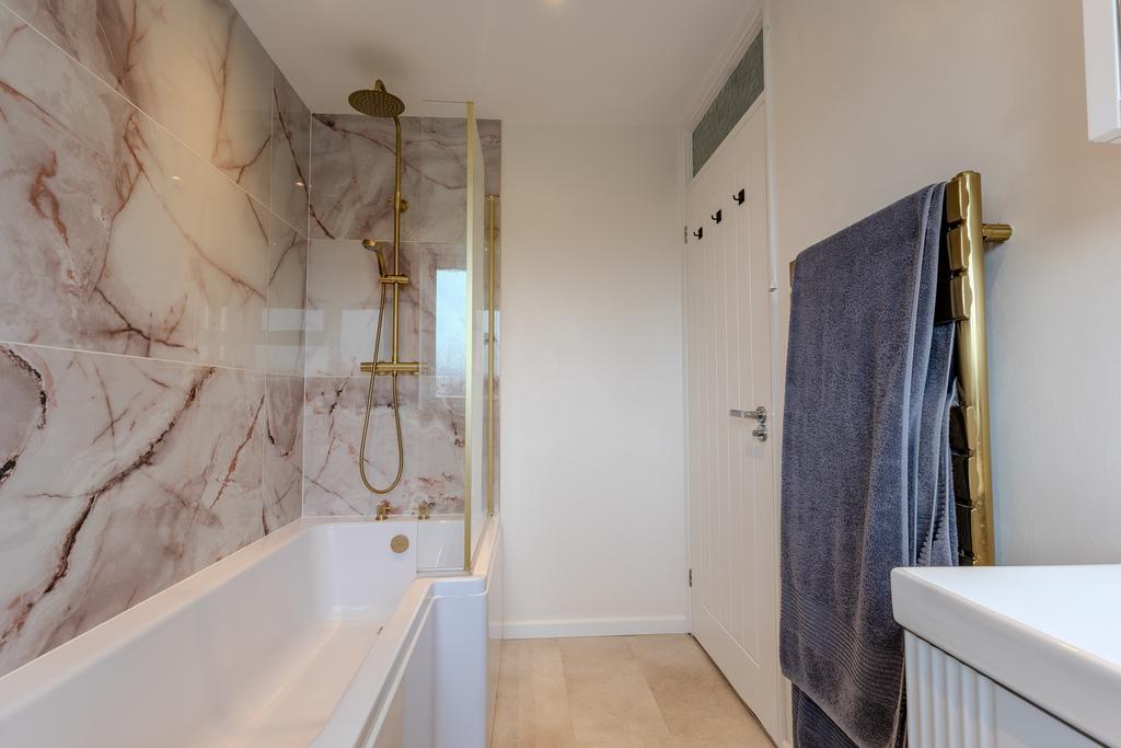 Bathroom (2)