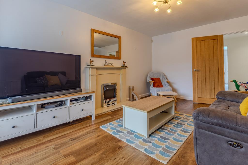 Living Room (2)