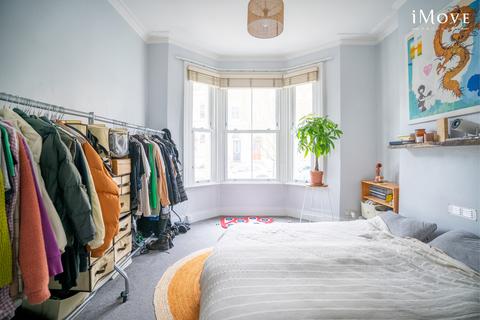 1 bedroom flat for sale, Camden Hill Road, London SE19