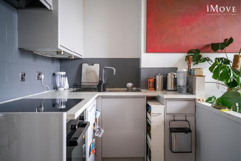 1 bedroom flat for sale, Camden Hill Road, London SE19