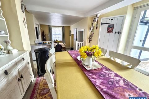 4 bedroom end of terrace house for sale, Fore Street, Winkleigh, Devon, EX19