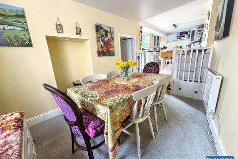 4 bedroom end of terrace house for sale, Fore Street, Winkleigh, Devon, EX19