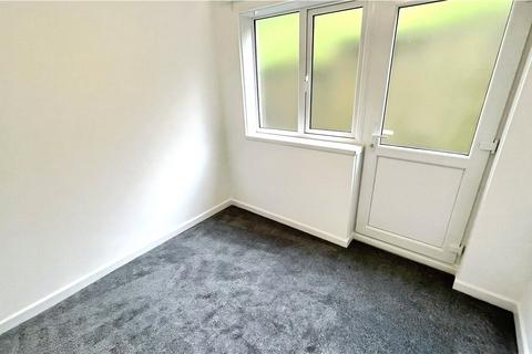 2 bedroom flat to rent, Haslam Road, Devon TQ1