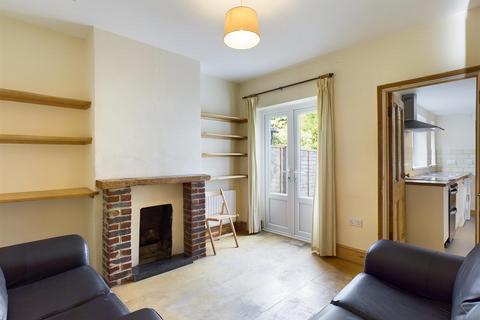 3 bedroom terraced house to rent, Redvers Road, Brighton