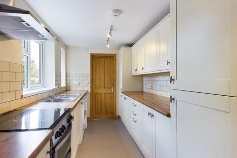 3 bedroom terraced house to rent, Redvers Road, Brighton