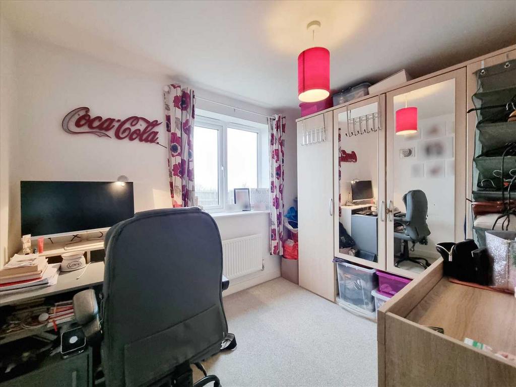 Bedroom 3:
