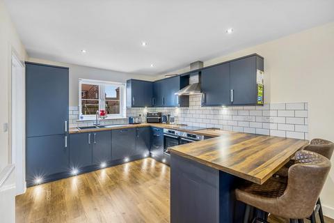 4 bedroom detached house for sale, Sparrow Drive, Holbeach