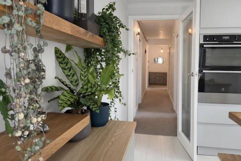 3 bedroom flat for sale, Dyke Road Avenue, Hove