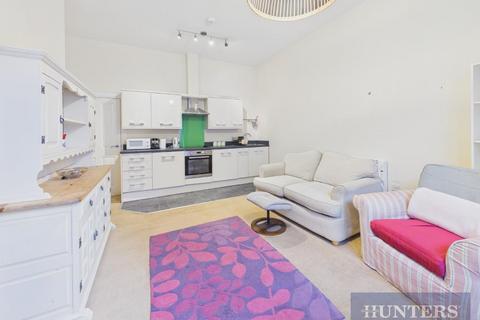 2 bedroom apartment for sale, Grosvenor Crescent, Scarborough